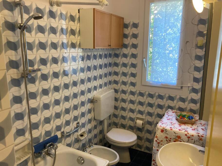 דירות סן ברתולומיאו אל מארה Casa Di Ro - Coloratissima A 300 Metri Dal Mare מראה חיצוני תמונה